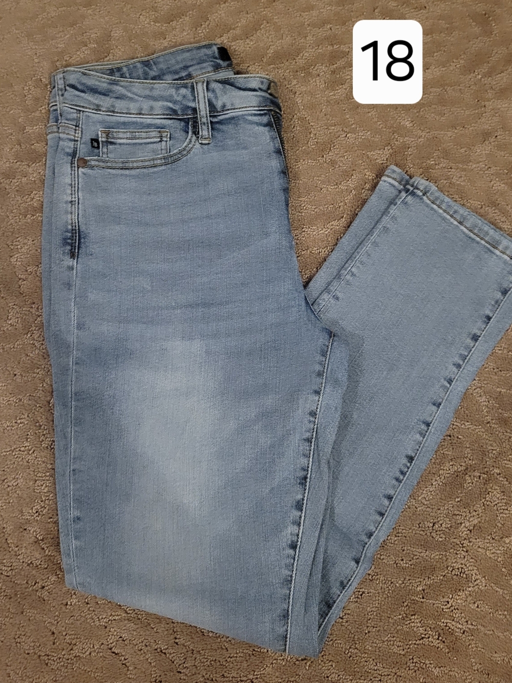 Judy Blue Light Wash Boyfriend Jeans